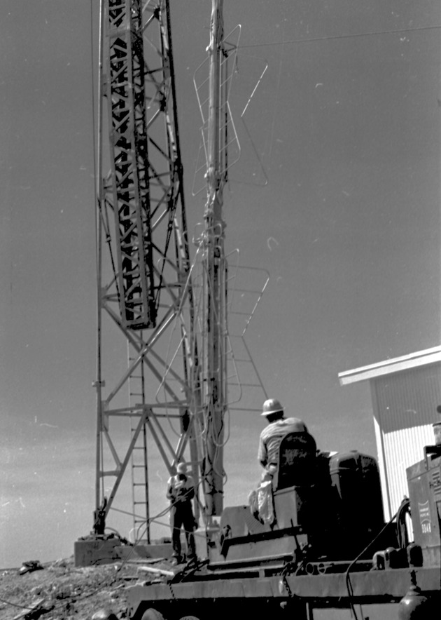 Photographs of the transmitter tower on Black Mountain, July 1, 1967 - hem0483