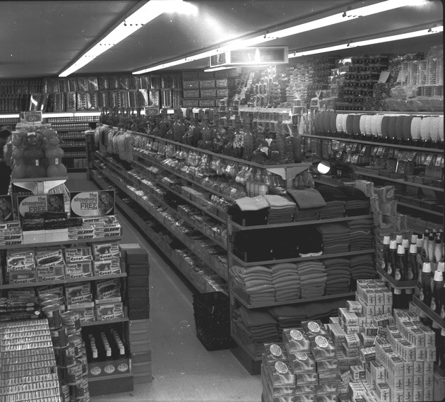 Photographs of the 88 Cents store interior, Henderson - coh0073