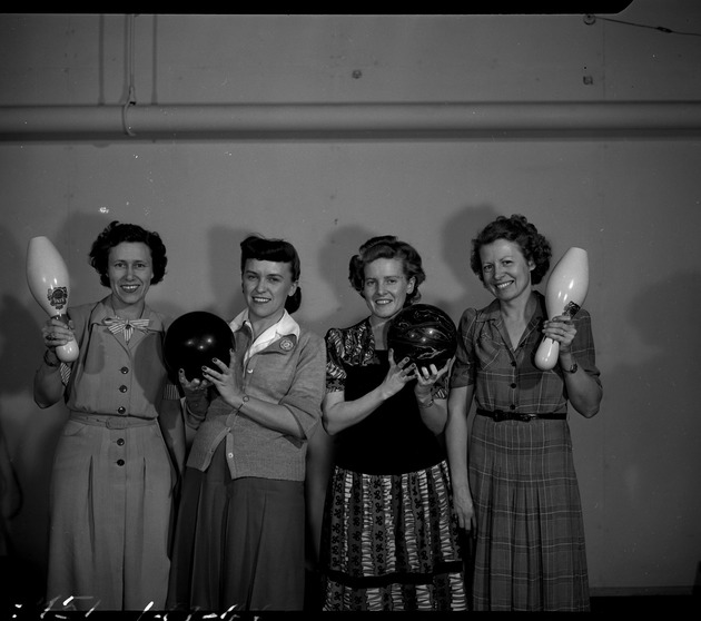 Photograph of the Short Changers bowling team at Basic Magnesium, Inc.