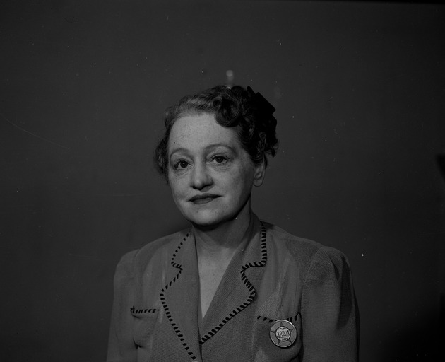 Portrait photograph of Ruth Leffler Stivers