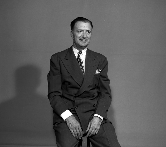 Portrait photograph of Charles Dohrenwend