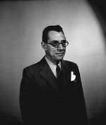 Portrait photograph of E.J. Barnsley