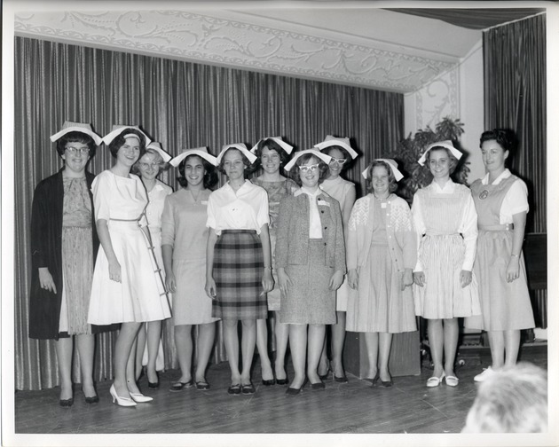 Photograph of a group of Rose de Lima Hospital Junior Auxiliary members