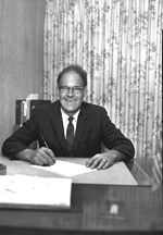 Portrait photograph of Henderson Mayor Bob Hampton, May 17, 1968