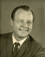 Portrait photograph of Henderson Chamber of Commerce president Frank R. Pryor