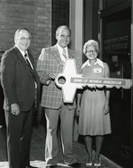 Photograph of Governor Mike O'Callaghan at the Bank of Nevada grand opening, Henderson, 1974